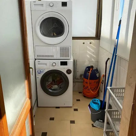 Apartment Vivienda Monterreal Primera Linea Playa *