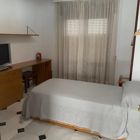 Vivienda Monterreal Primera Linea Playa Estepona