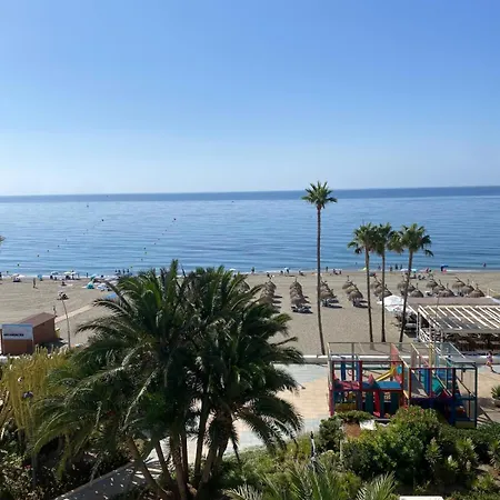 Apartment Vivienda Monterreal Primera Linea Playa *