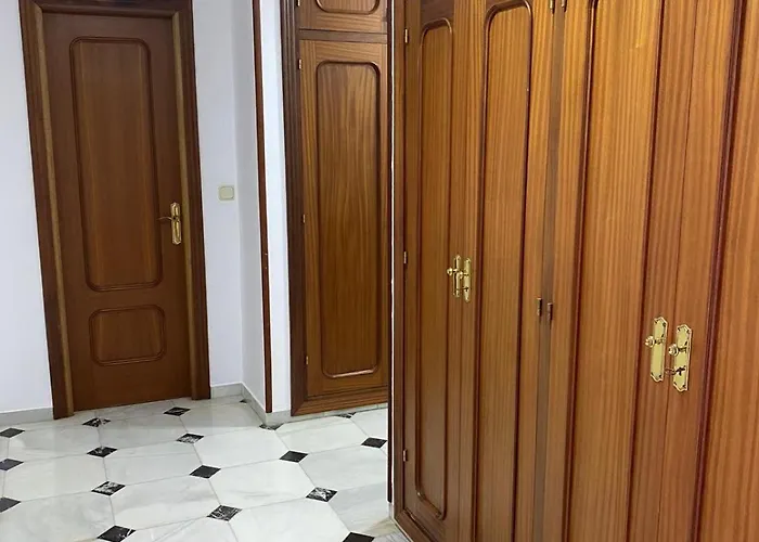 Vivienda Monterreal Primera Linea Playa * 埃斯特波纳