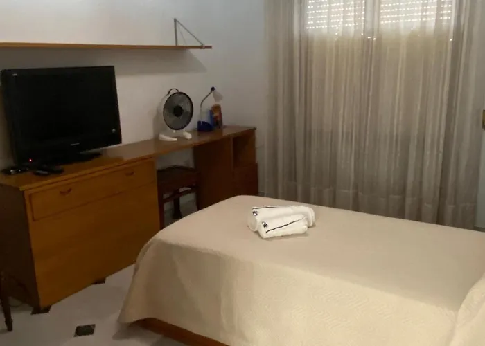 Vivienda Monterreal Primera Linea Playa Estepona